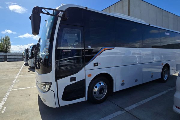 49—Seater-Tour-Coach 49---Seater-Tour-Coach